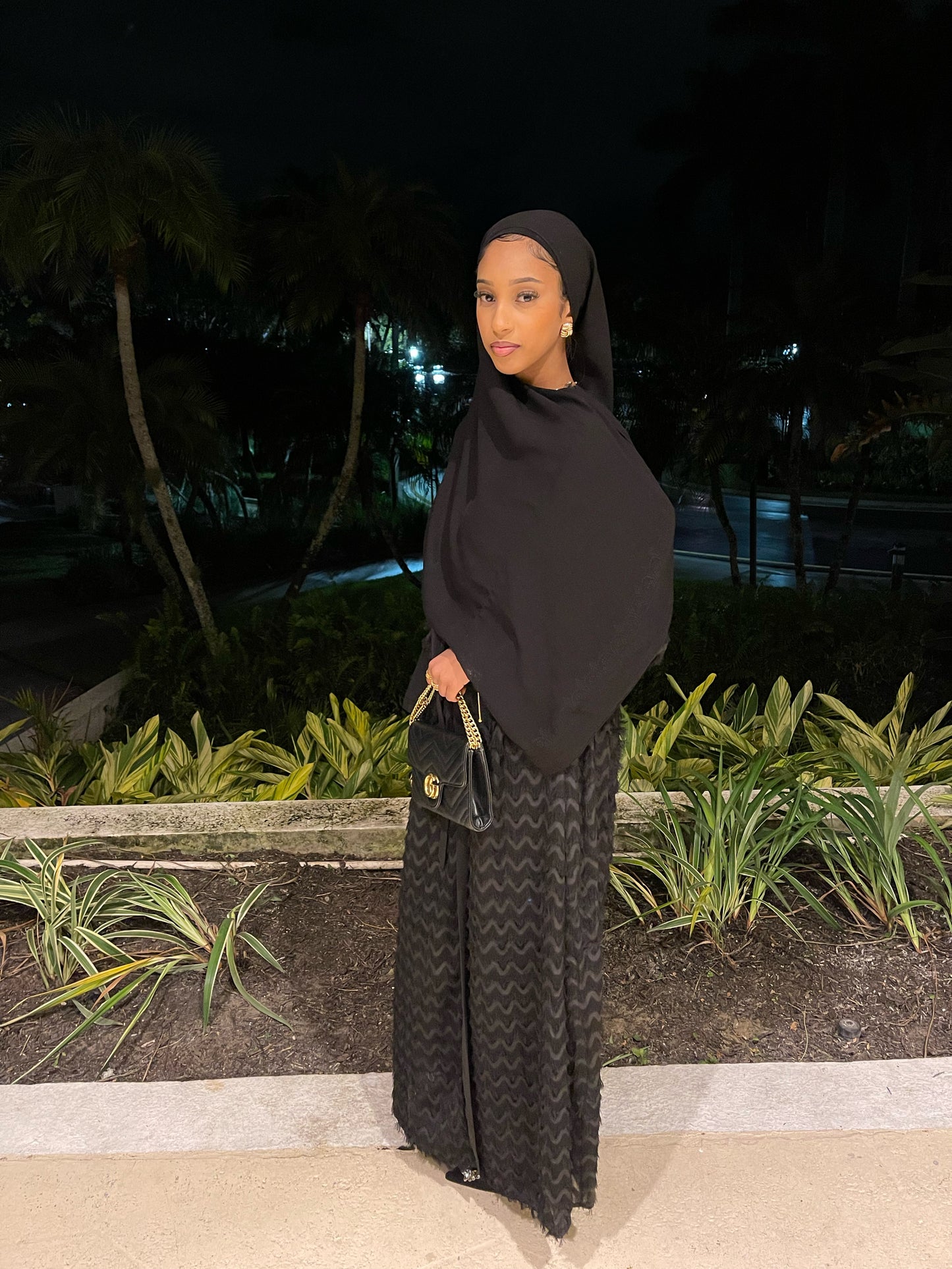 Nova Abaya in Black